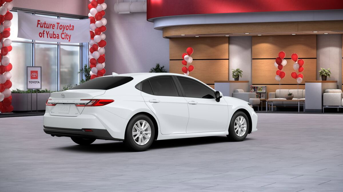 Used 2026 Toyota Camry Hybrid image 12