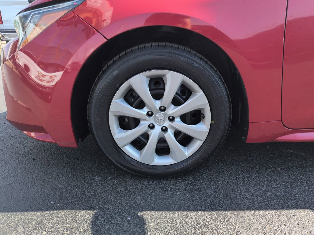 Used 2021 Toyota Corolla LE FWD image 27