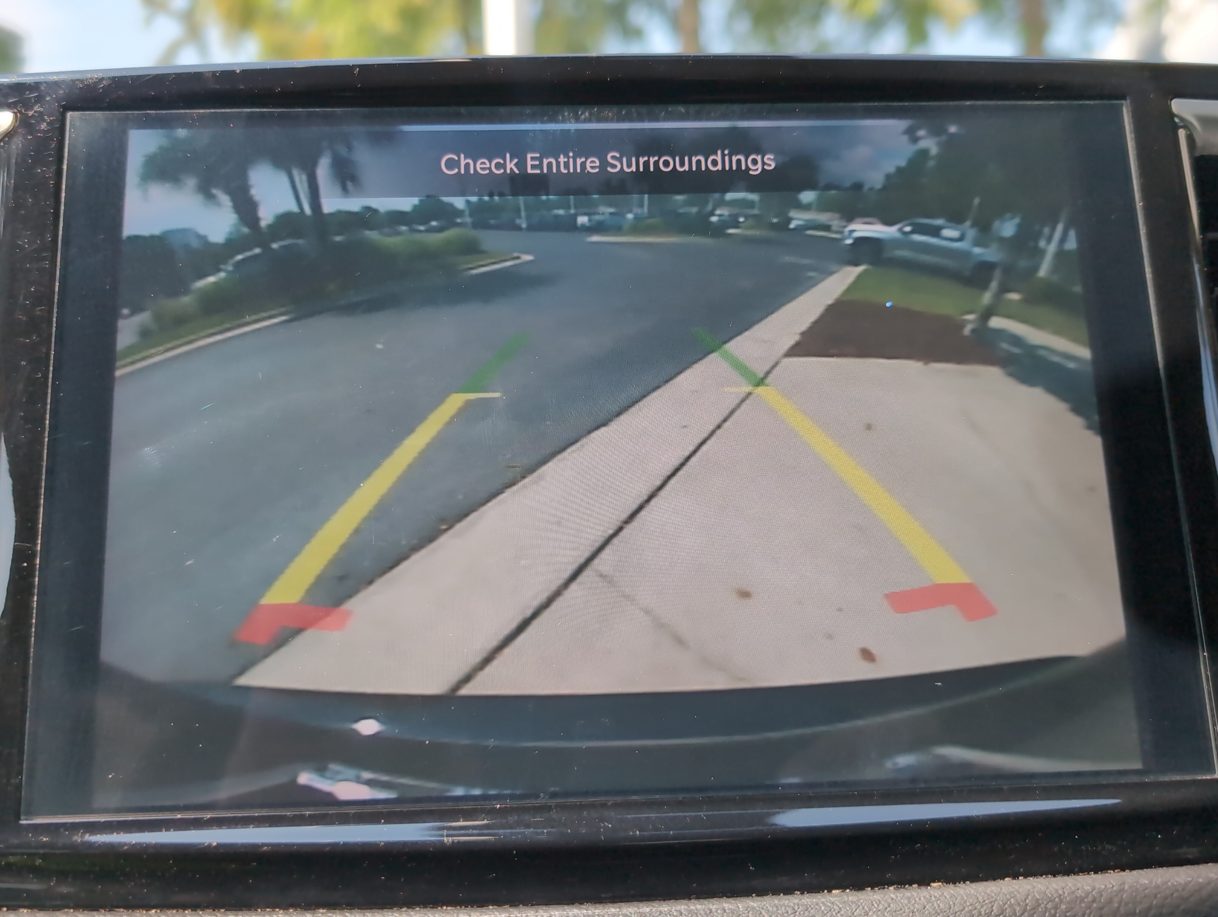 Used 2024 Chrysler Pacifica Touring-L FWD image 24