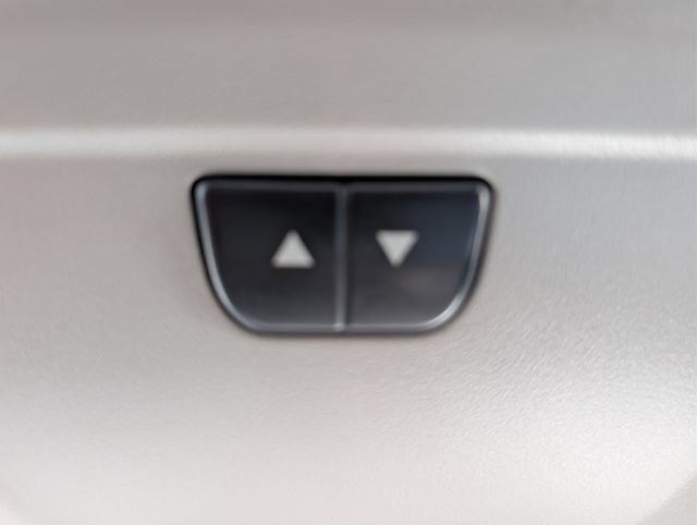Used 2008 Chevrolet Impala LT w/ Luxury Edition Package FWD image 24
