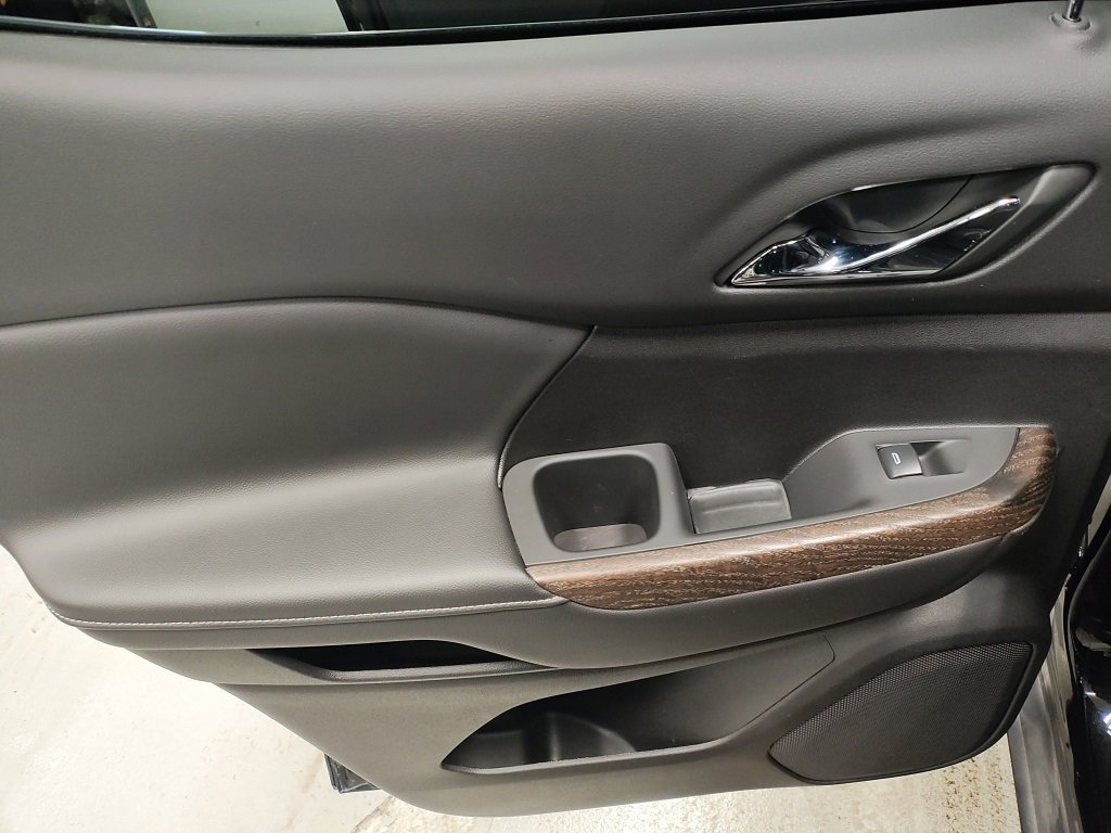 Used 2022 GMC Acadia Denali w/ Denali Ultimate Package image 29