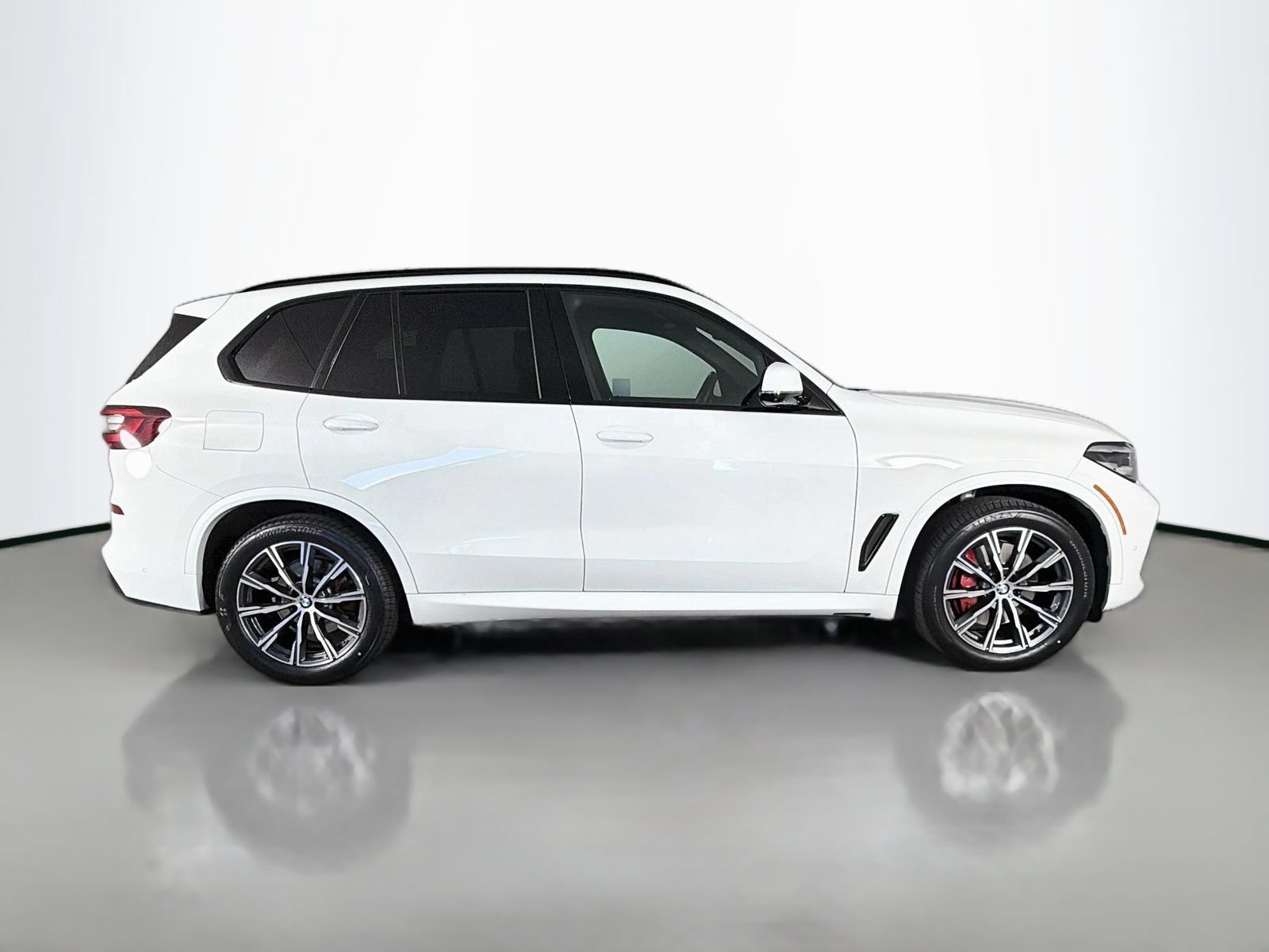 Certified 2023 BMW X5 sDrive40i w/ M Sport Package RWD image 8