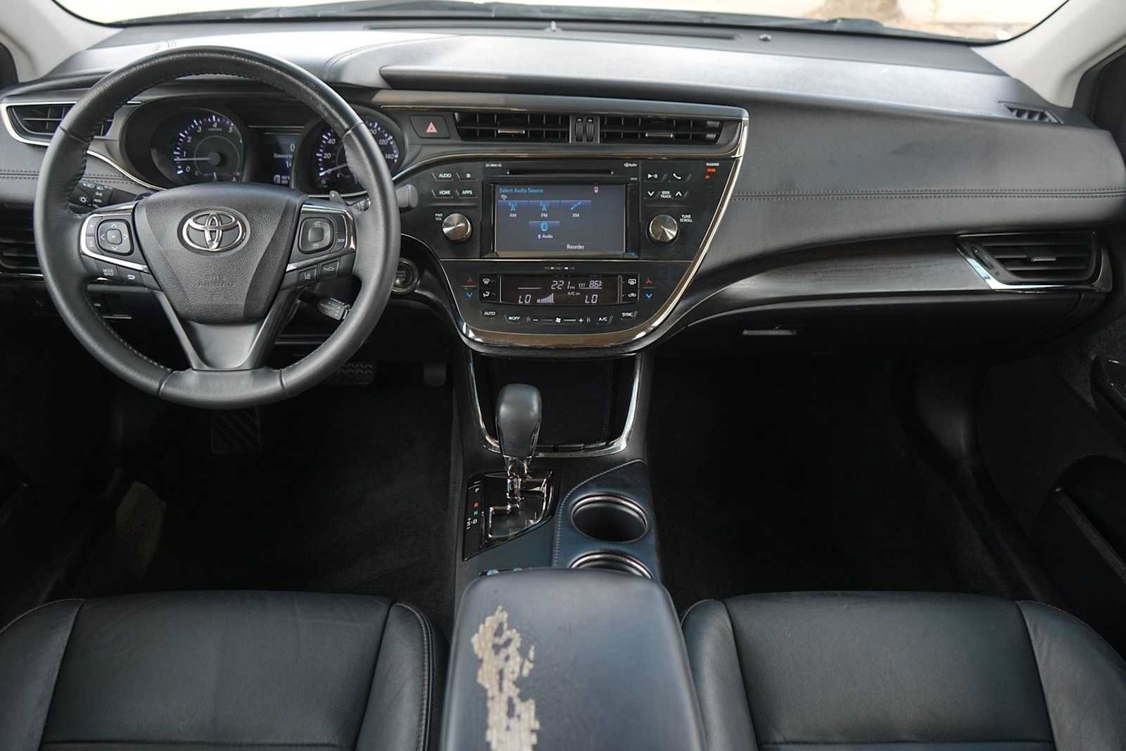 Used 2018 Toyota Avalon XLE FWD image 10