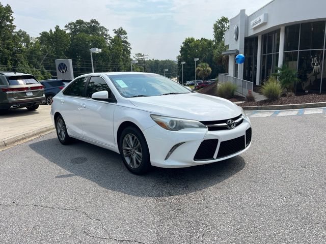 Used 2017 Toyota Camry SE