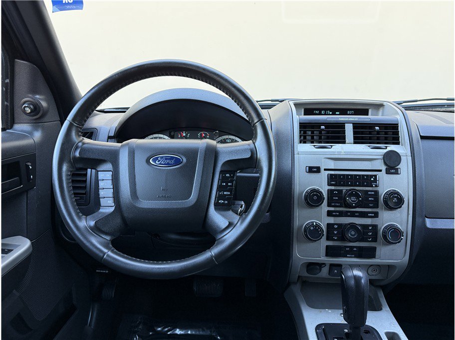 Used 2010 Ford Escape XLT image 14