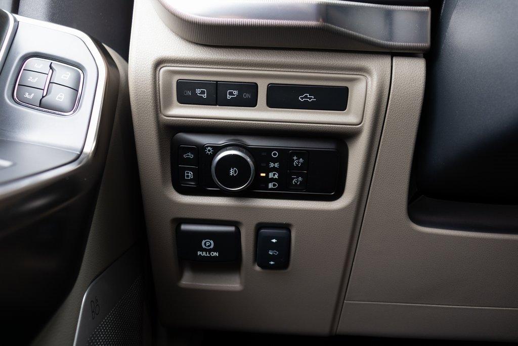 Used 2024 Ford F150 Platinum w/ Equipment Group 703A Plus image 34