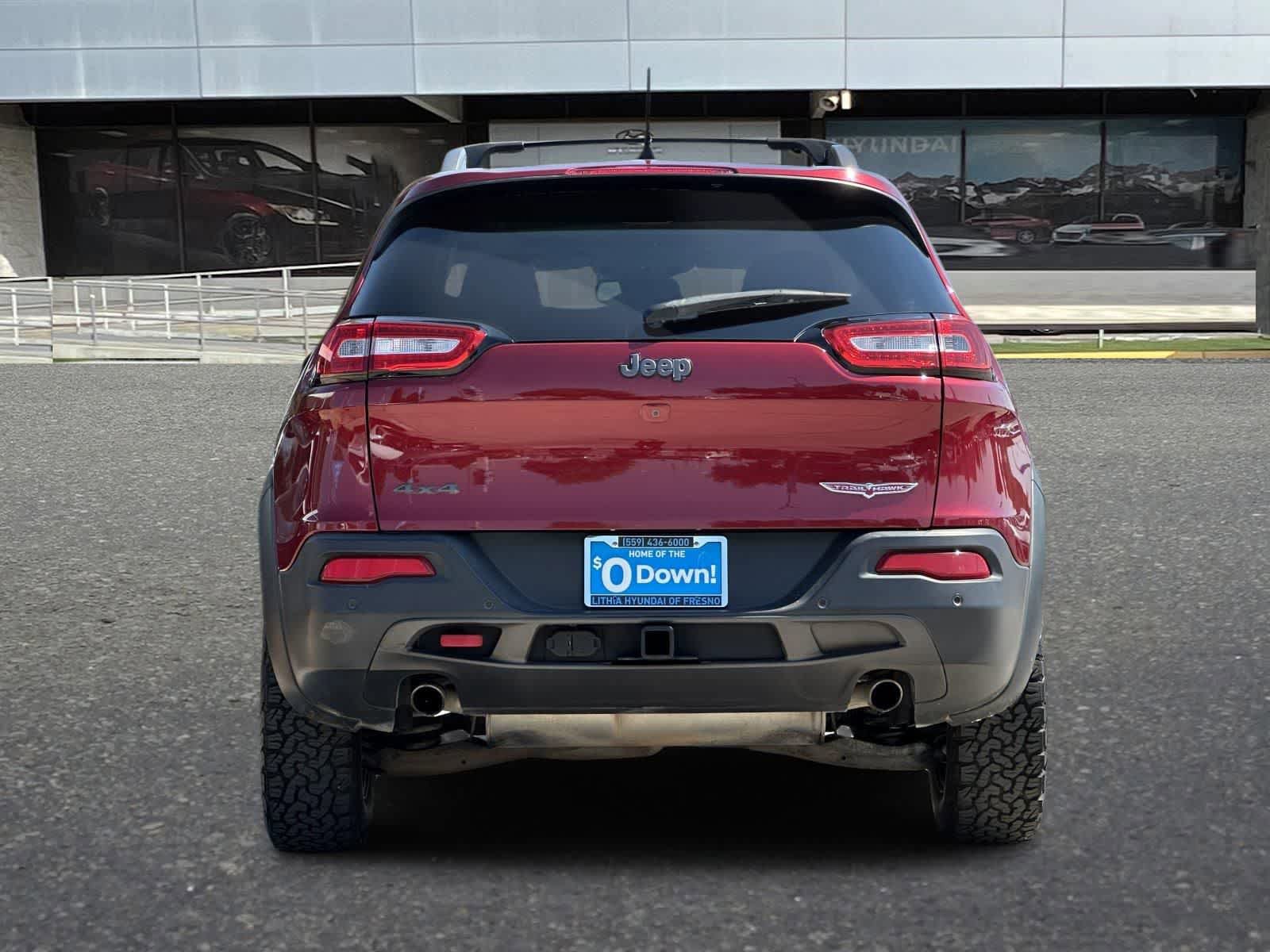 Used 2017 Jeep Cherokee Trailhawk w/ Comfort/Convenience Group AWD/4WD image 8