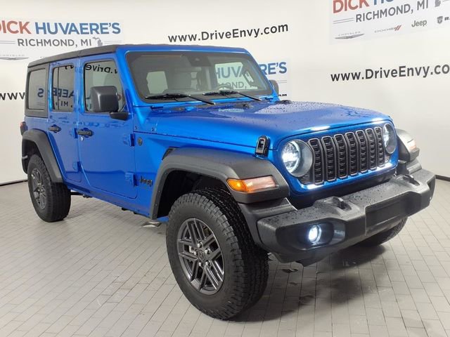 Used 2025 Jeep Wrangler Sport S AWD/4WD image 3
