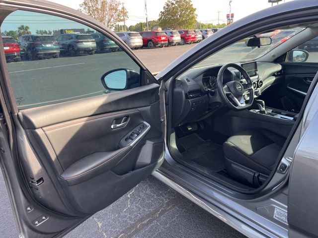 Used 2024 Nissan Sentra SR image 4