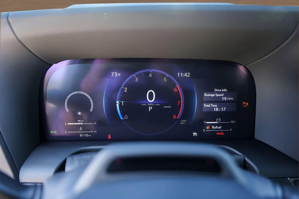 Used 2025 Lexus GX 550 w/ Accessory Package (2T) image 11