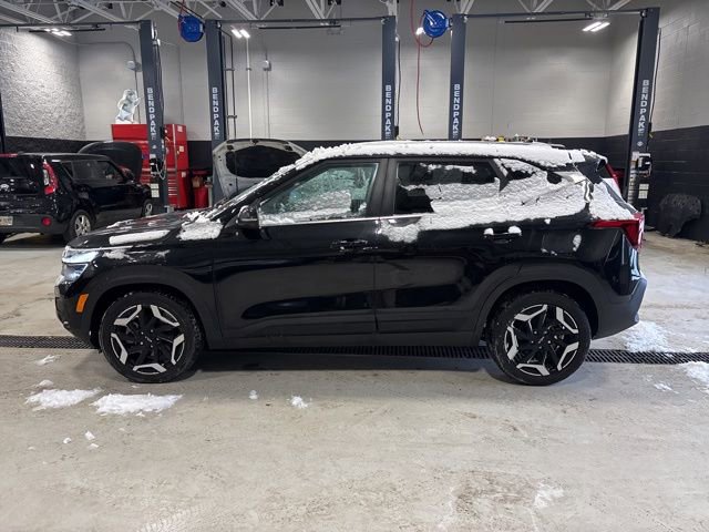 Certified 2024 Kia Seltos SX w/ SX Sunroof Package image 7