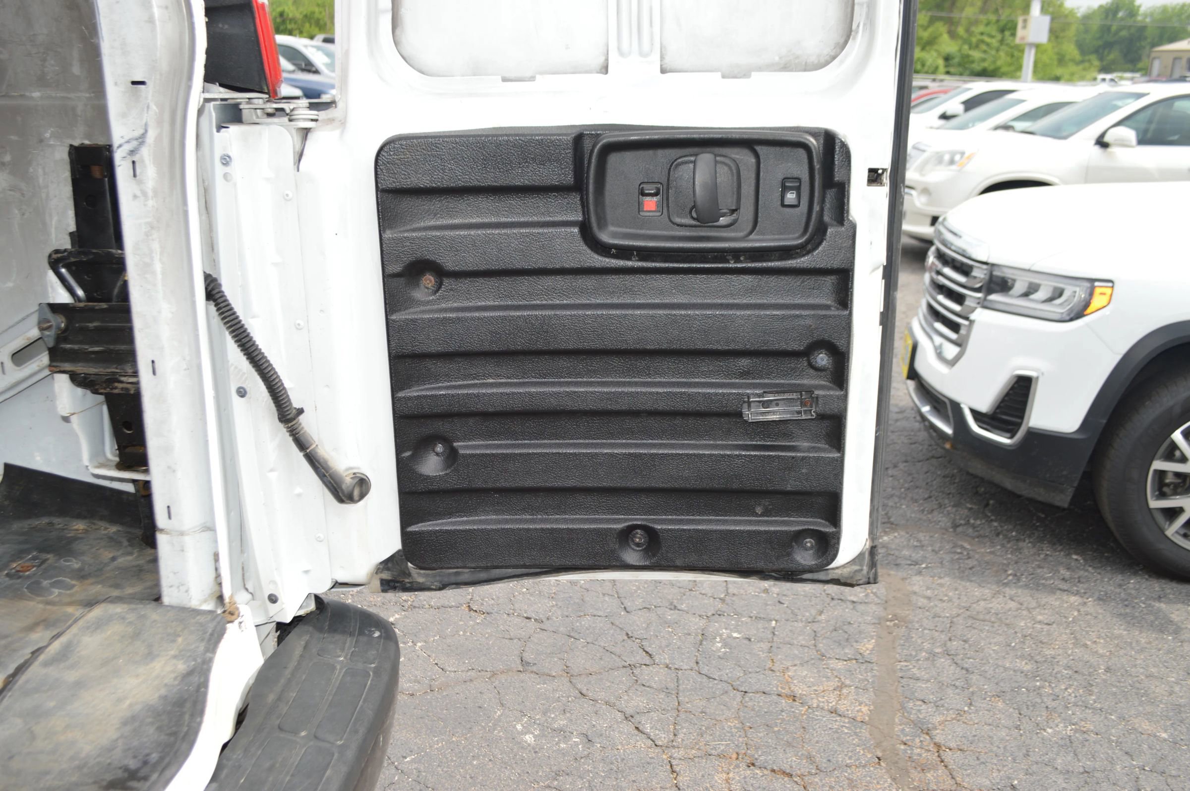 Used 2021 Chevrolet Express 2500 Regular Van 3D w/ Driver Convenience Package image 22