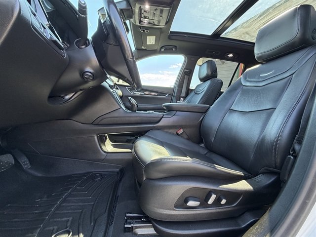 Used 2021 Cadillac XT6 Premium Luxury AWD/4WD image 27
