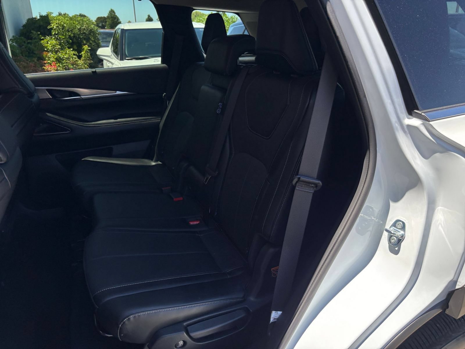 Used 2026 INFINITI QX60 Luxe AWD/4WD image 42
