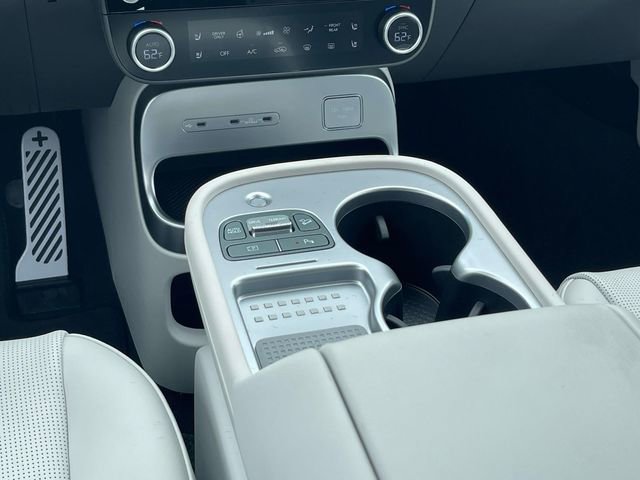 New 2026 Hyundai Ioniq 9 Calligraphy image 16