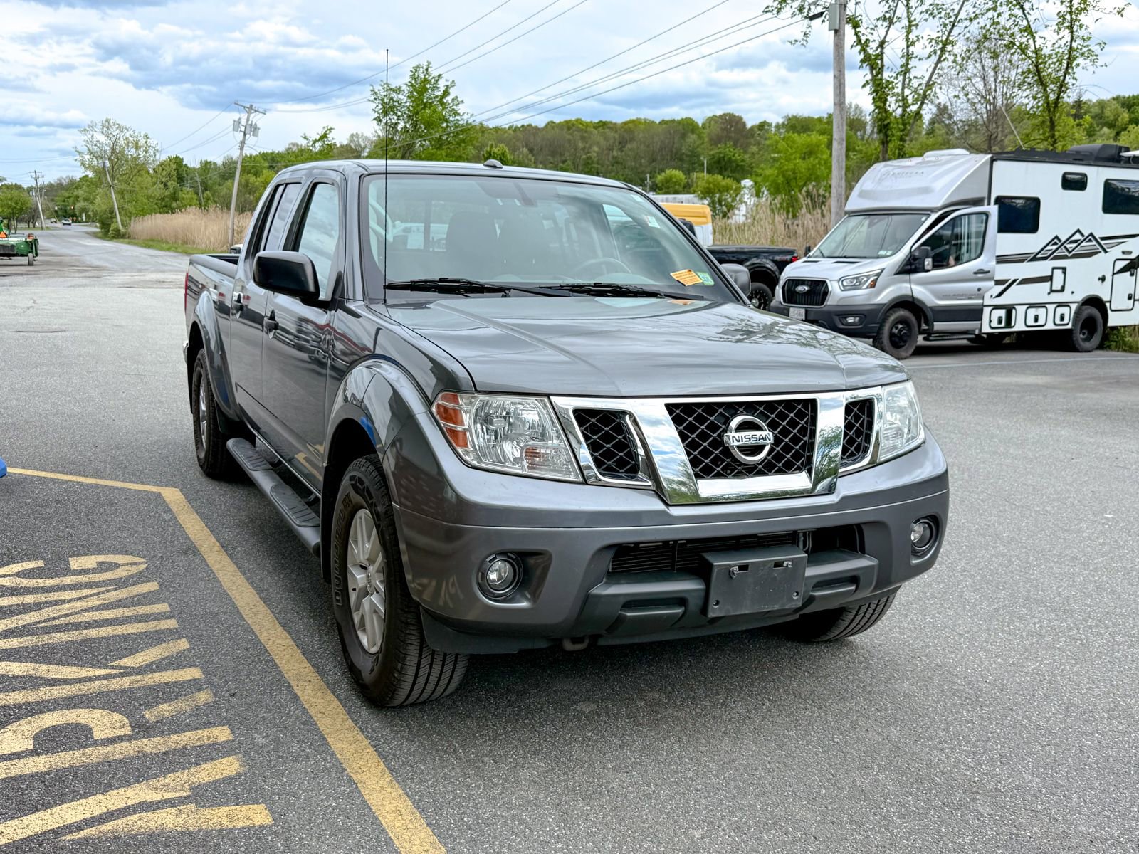 Used 2018 Nissan Frontier SV w/ Value Truck Package AWD/4WD image 1