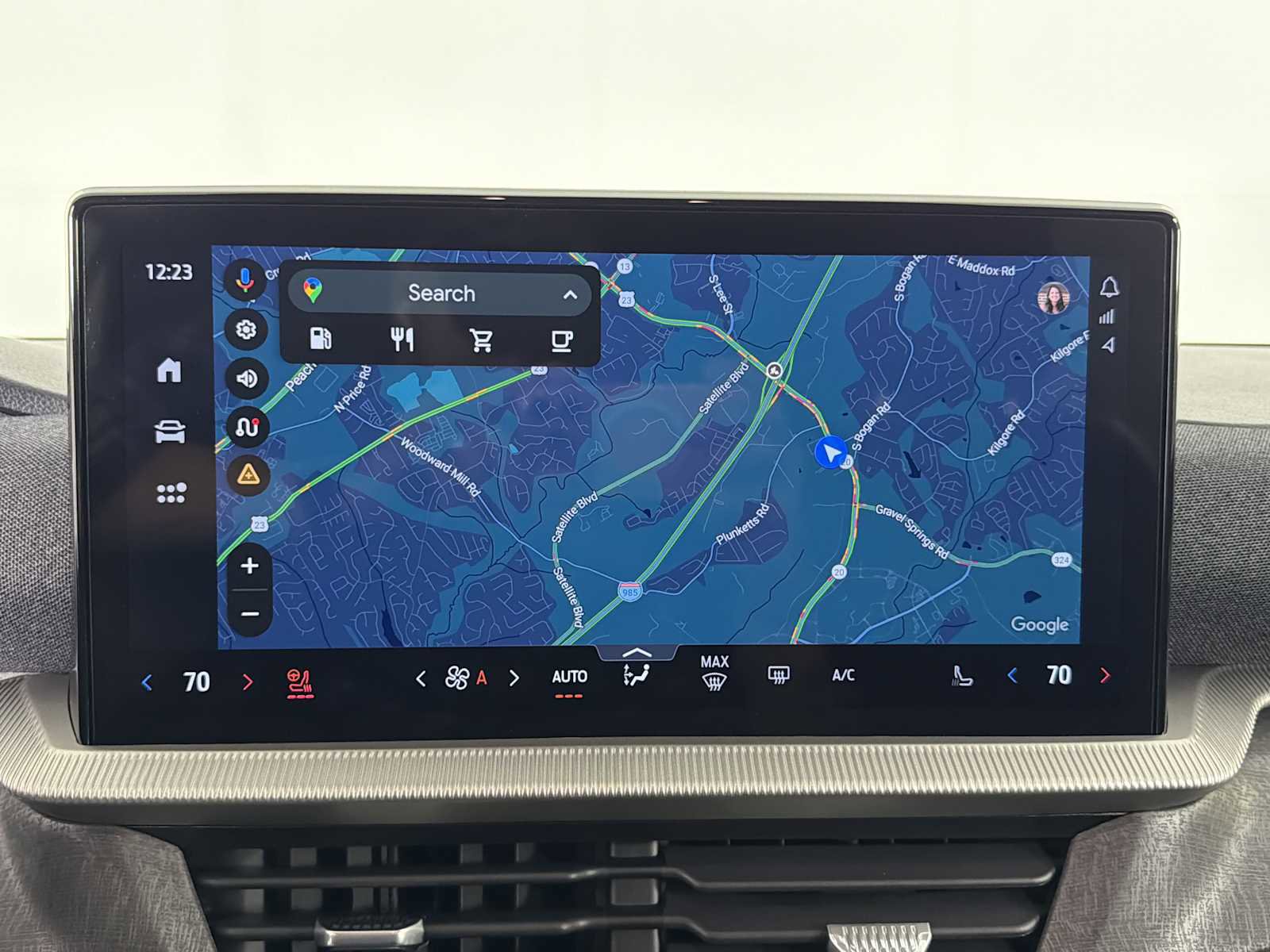 Used 2025 Ford Explorer Platinum image 30