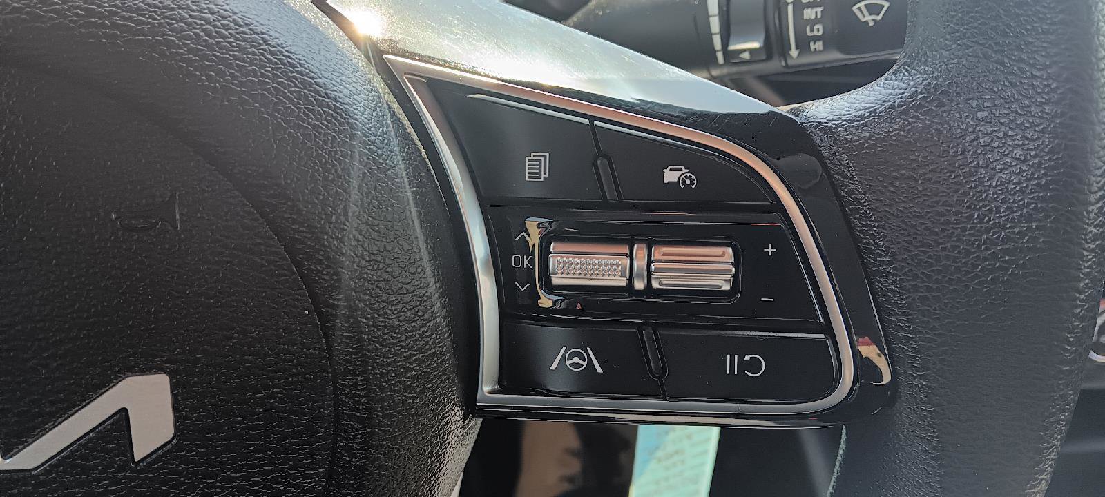 Used 2022 Kia Forte LXS image 16