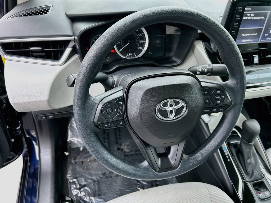 Used 2022 Toyota Corolla LE FWD image 11