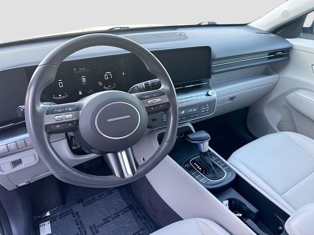 Used 2024 Hyundai Kona SEL image 9
