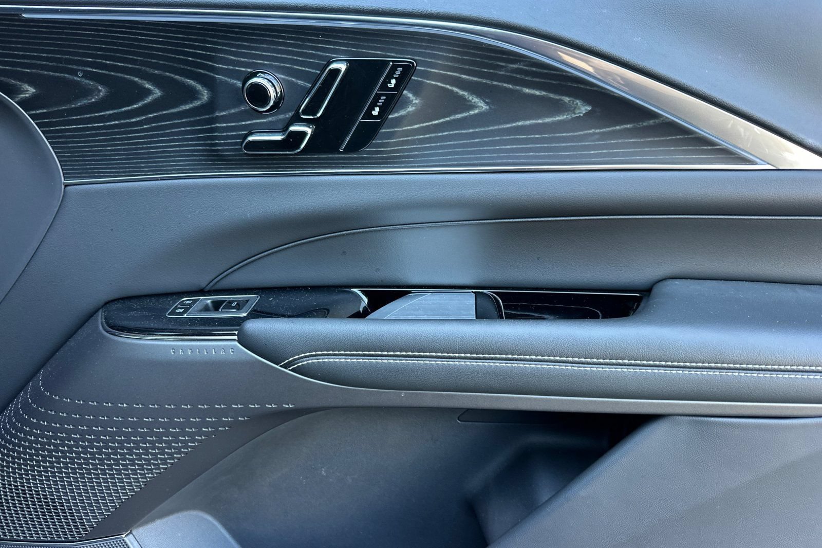 Certified 2024 Cadillac Lyriq Sport w/ LPO, Floor Liner Package RWD image 20
