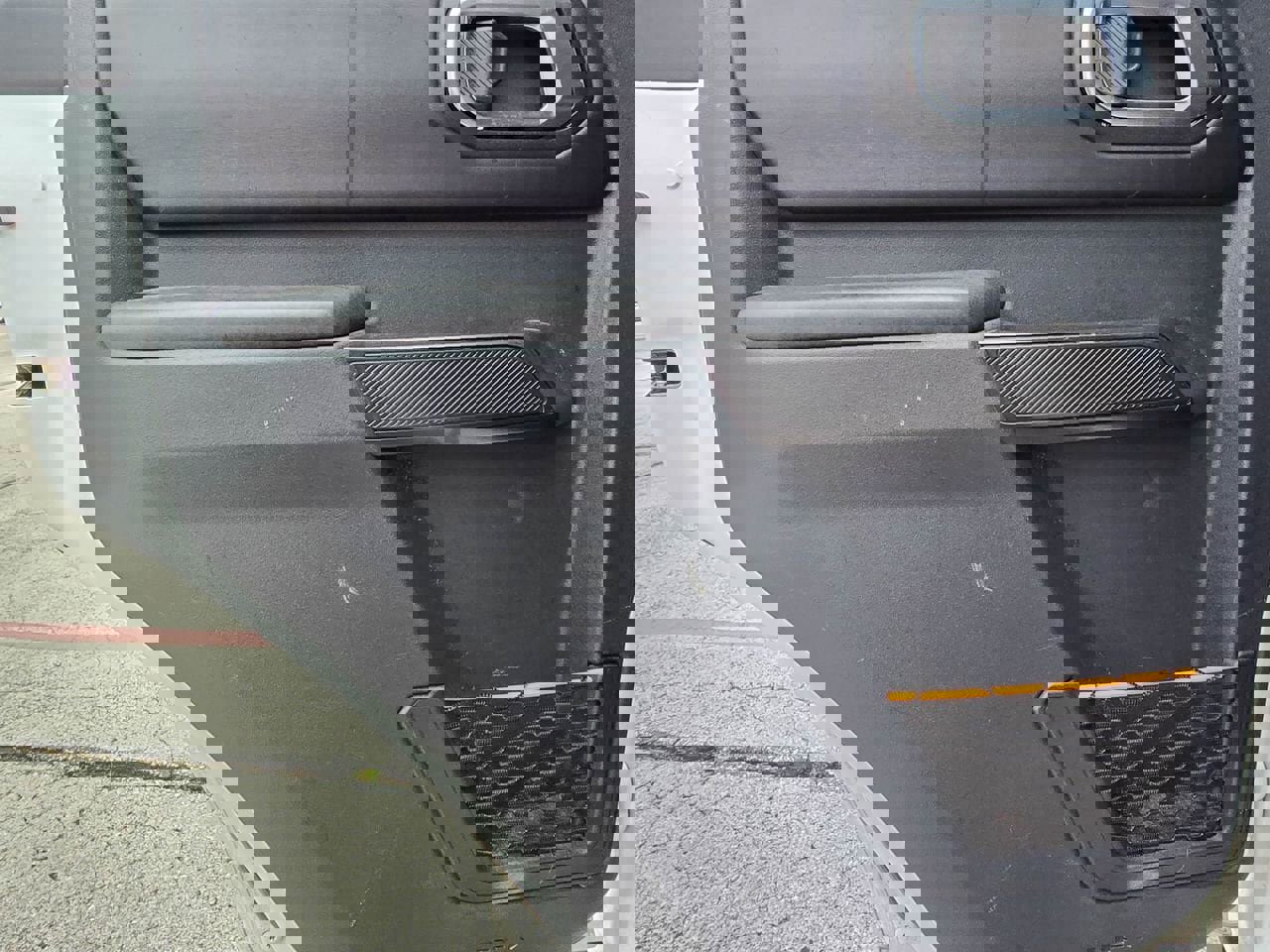 Used 2024 Ford Bronco Badlands image 12