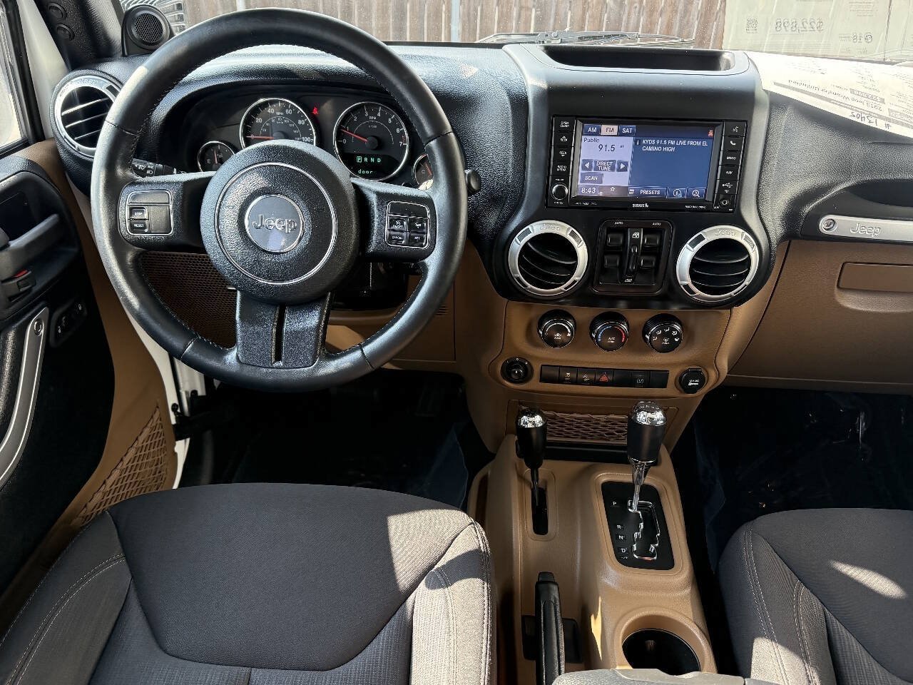 Used 2013 Jeep Wrangler Unlimited Sahara AWD/4WD image 8