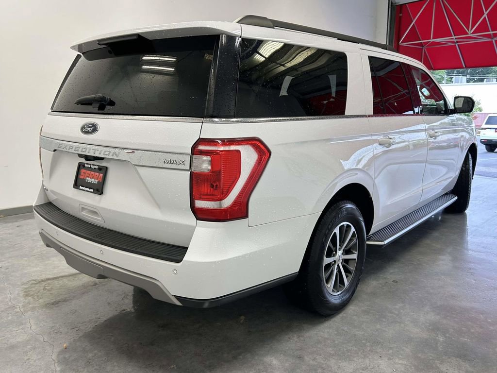 Used 2018 Ford Expedition Max XLT w/ Equipment Group 202A AWD/4WD image 3