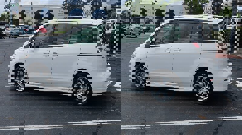 Used 2010 MAZDA MAZDA5 Grand Touring image 9