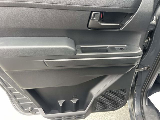 Used 2024 Toyota Tacoma SR5 AWD/4WD image 14