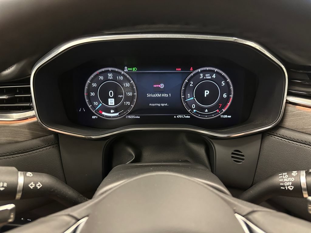 Used 2023 Jaguar F-PACE S AWD/4WD image 18