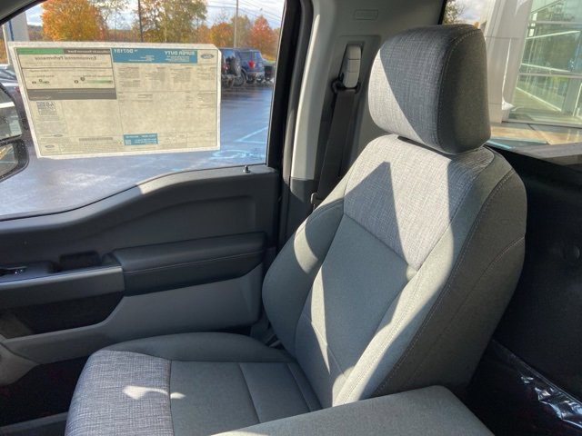New 2026 Ford F350 4x4 Regular Cab DRW Super Duty image 32