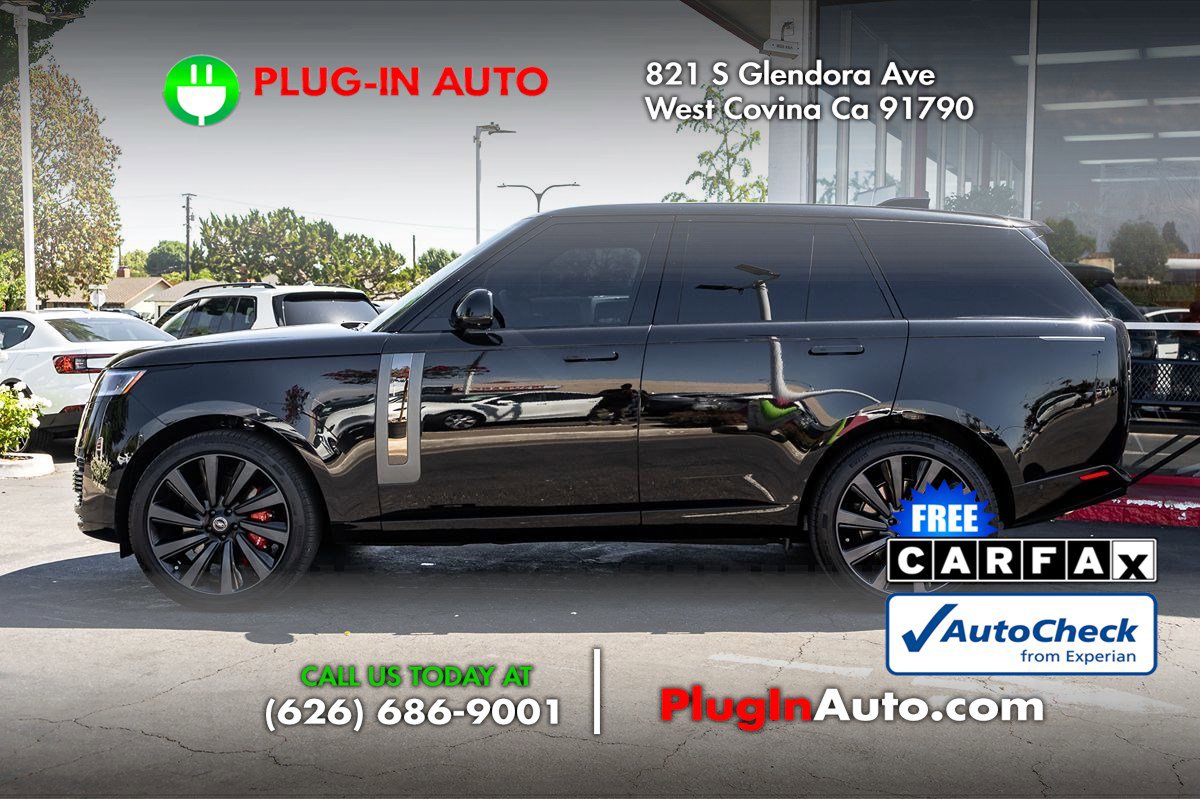 Used 2025 Land Rover Range Rover SV image 5