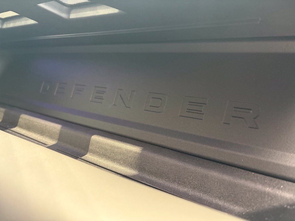 New 2026 Land Rover Defender 110 AWD/4WD image 23