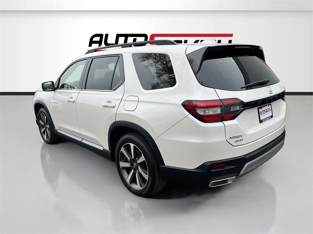 Used 2023 Honda Pilot Elite image 5