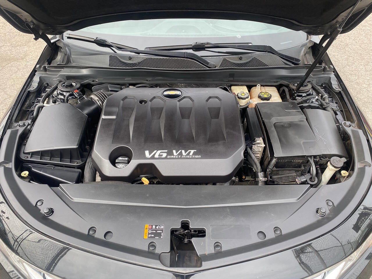 Used 2017 Chevrolet Impala LT image 16