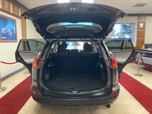 Used 2014 Toyota RAV4 XLE image 11