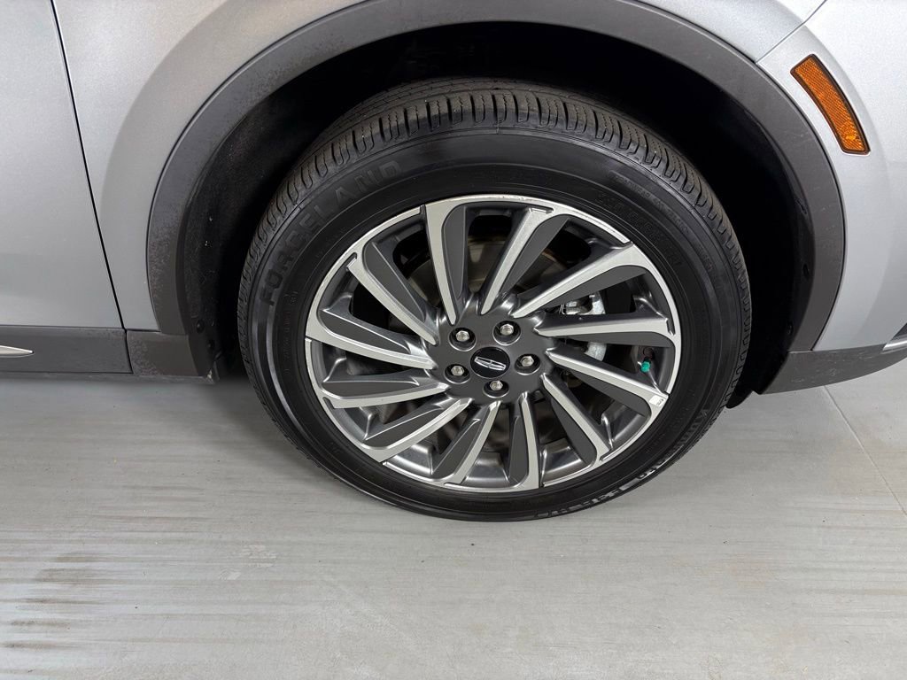 Used 2024 Lincoln Corsair Reserve w/ Equipment Group 201A image 11