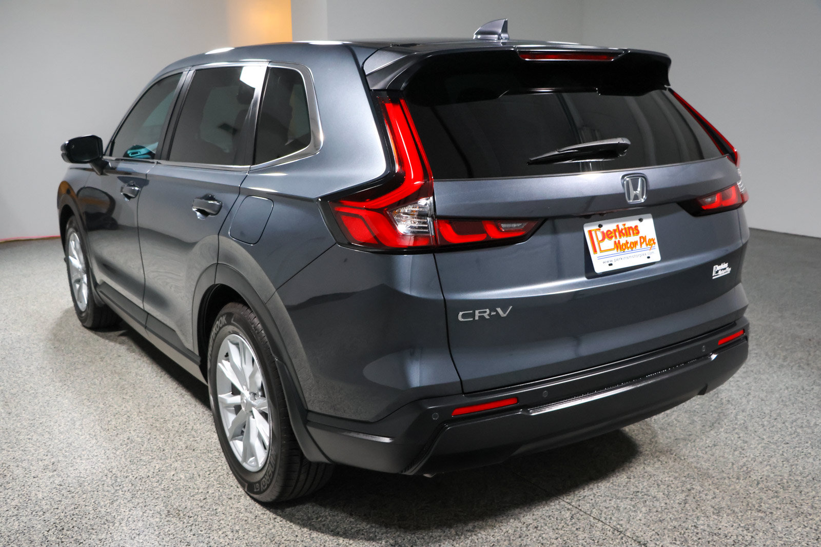 Used 2025 Honda CR-V EX-L image 9
