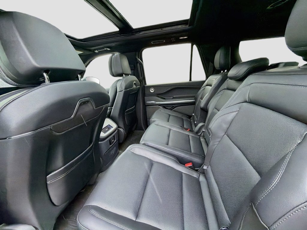 New 2027 Lincoln Navigator L Reserve w/ Jet Appearance Package AWD/4WD image 28