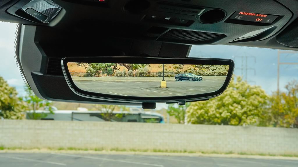 Used 2026 GMC Hummer EV SUV w/ LPO, Dark Essentials Package AWD/4WD image 23