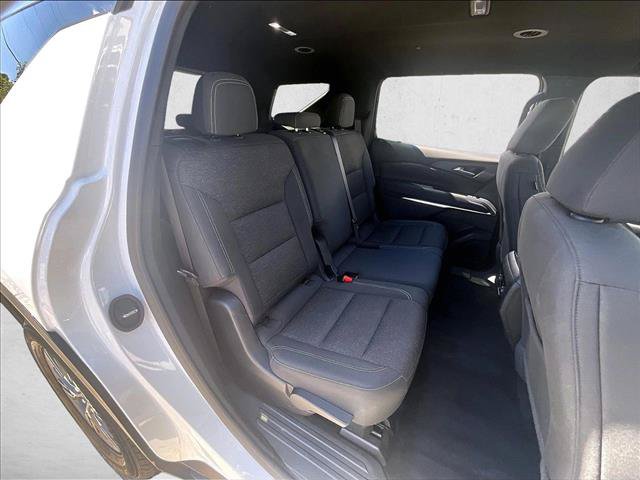 Used 2024 Chevrolet Traverse LS FWD image 28