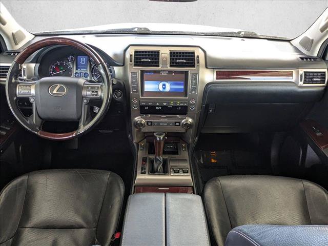 Used 2018 Lexus GX 460 Premium w/ Premium Package AWD/4WD image 15
