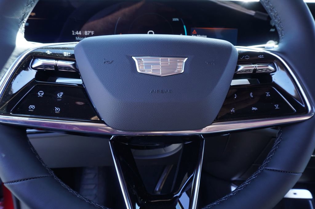 New 2025 Cadillac Lyriq Luxury image 17