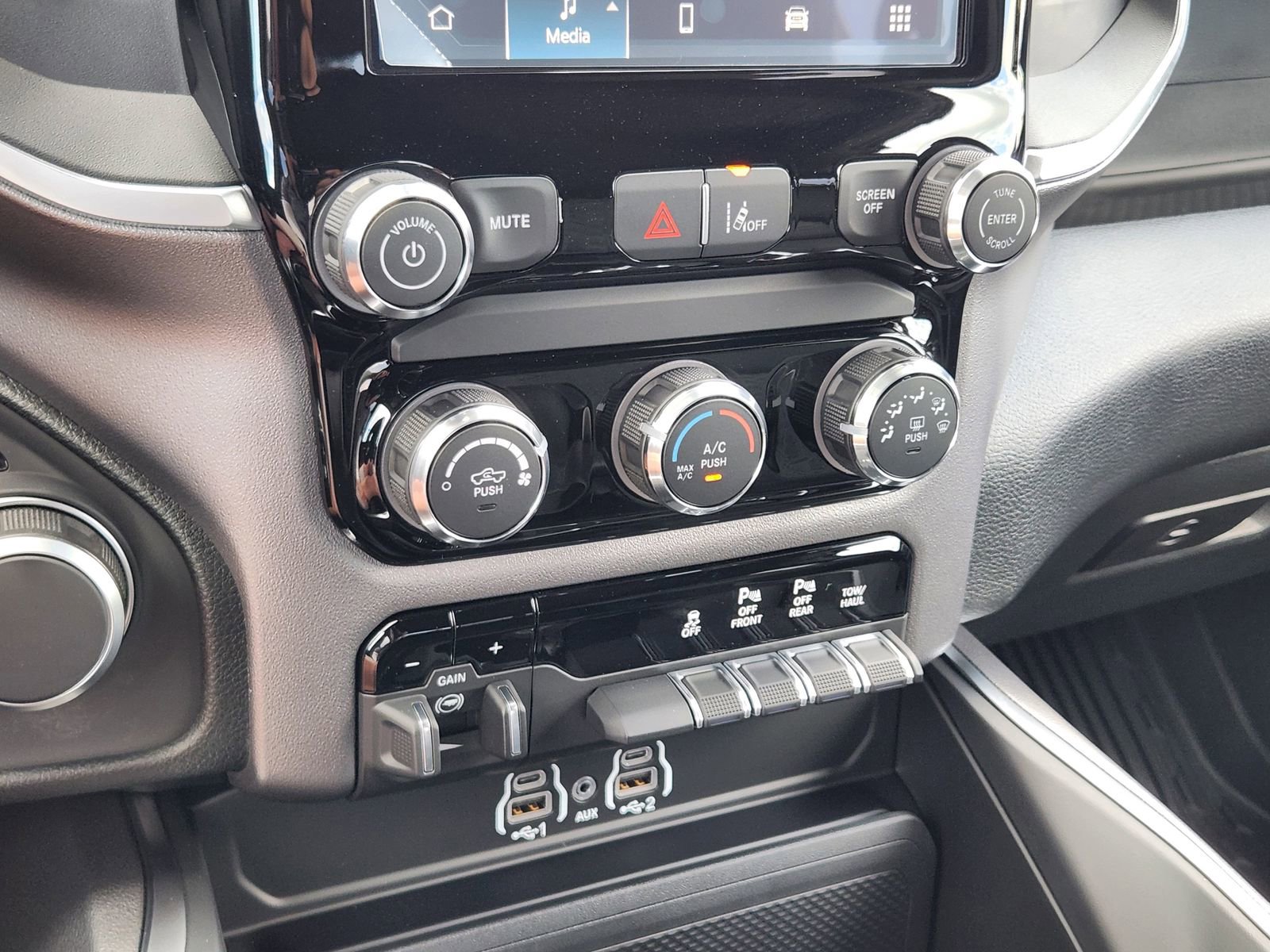 New 2026 RAM 1500 Lone Star RWD image 18