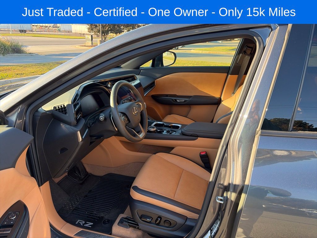 Used 2024 Lexus RZ 300e Premium w/ Accessory Package (2T) FWD image 7