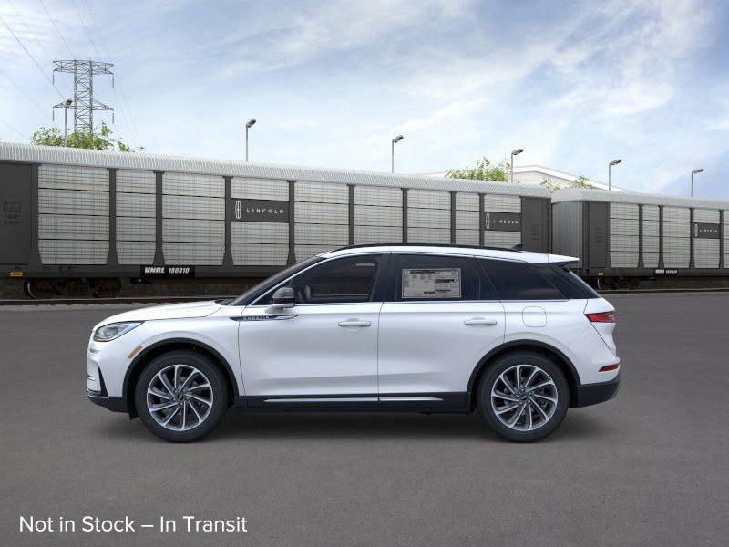 New 2026 Lincoln Corsair Premiere image 3