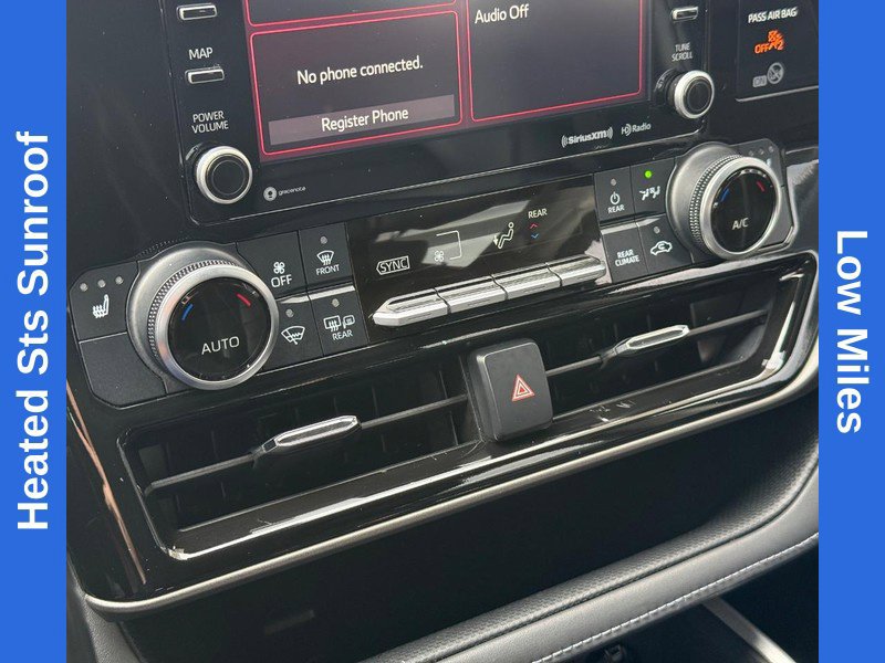 Used 2021 Toyota Highlander XLE AWD/4WD image 28