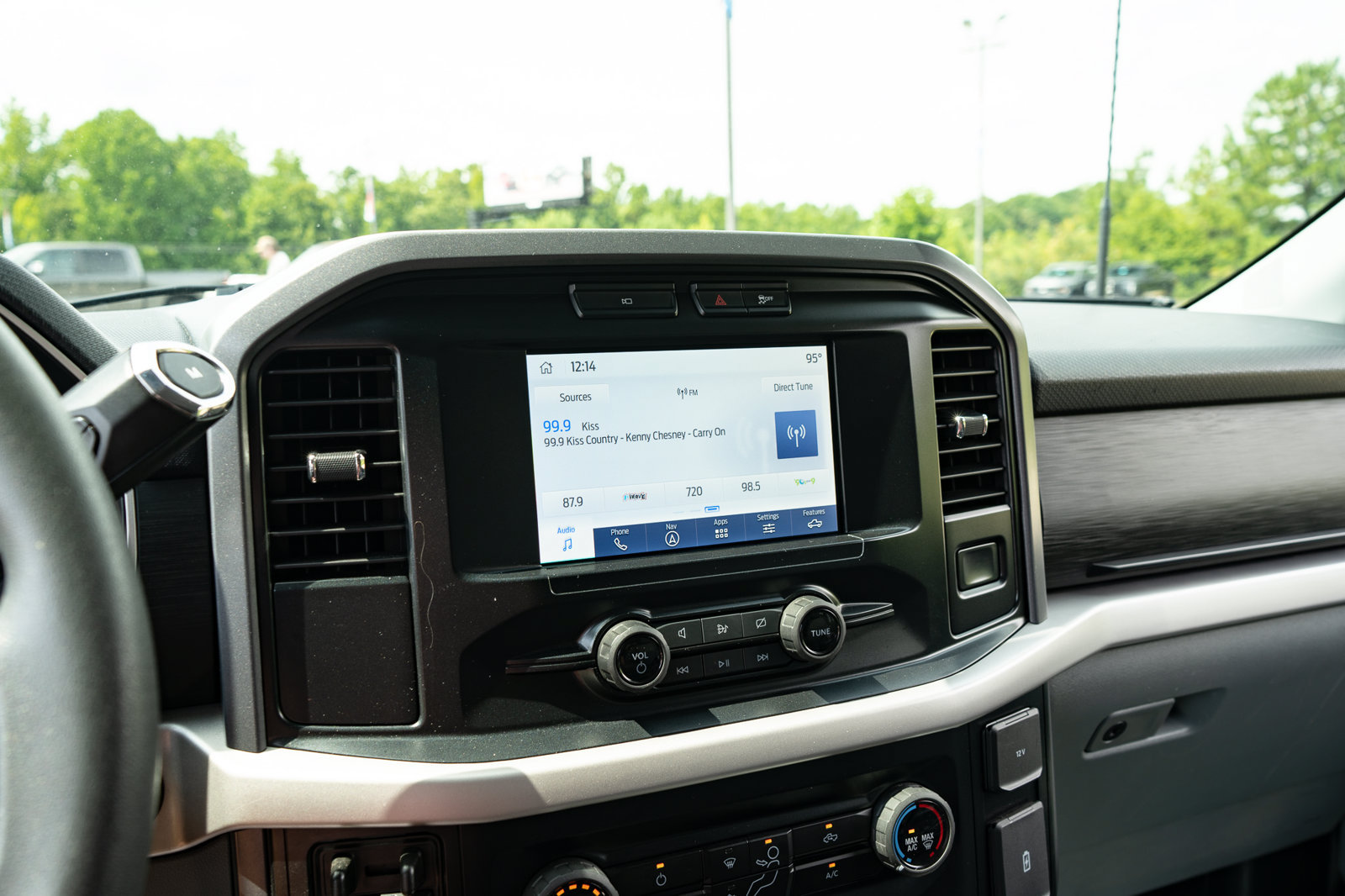 Used 2023 Ford F150 XLT AWD/4WD image 23