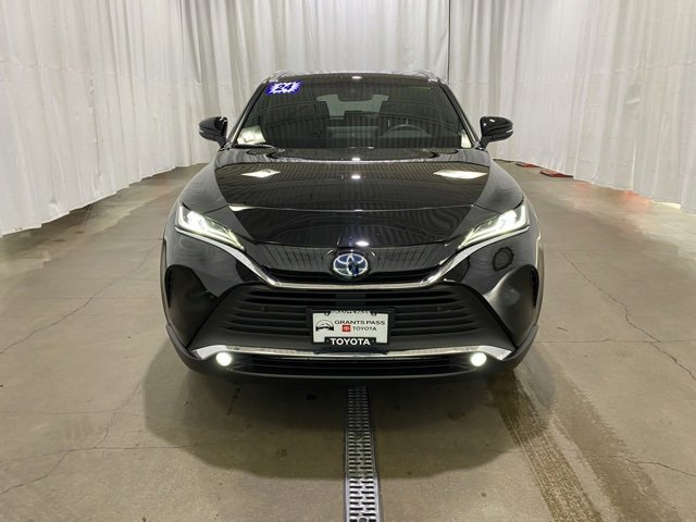 Certified 2024 Toyota Venza XLE image 9